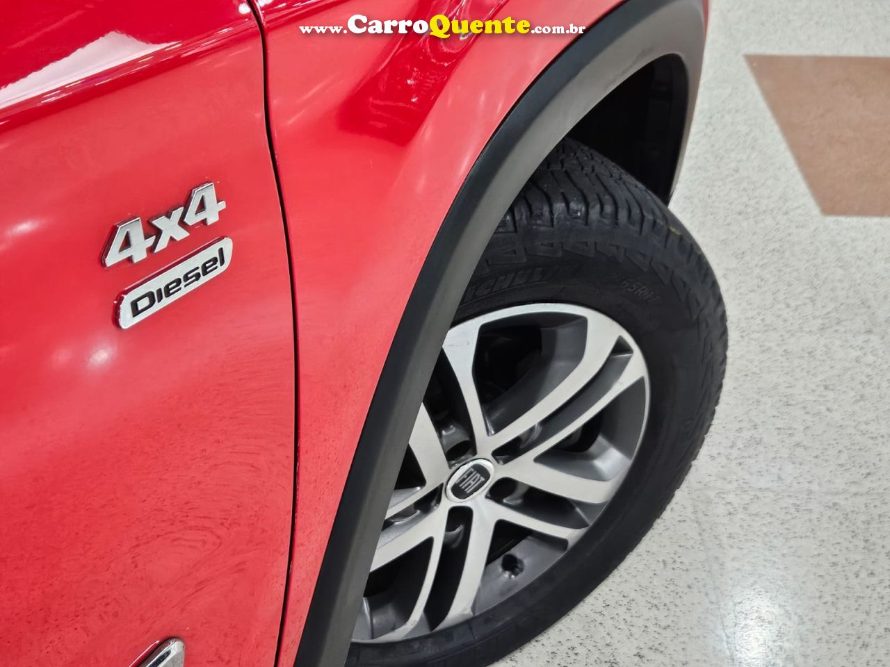 FIAT TORO 2.0 TURBO DIESEL VOLCANO 4x4 2017 - Loja