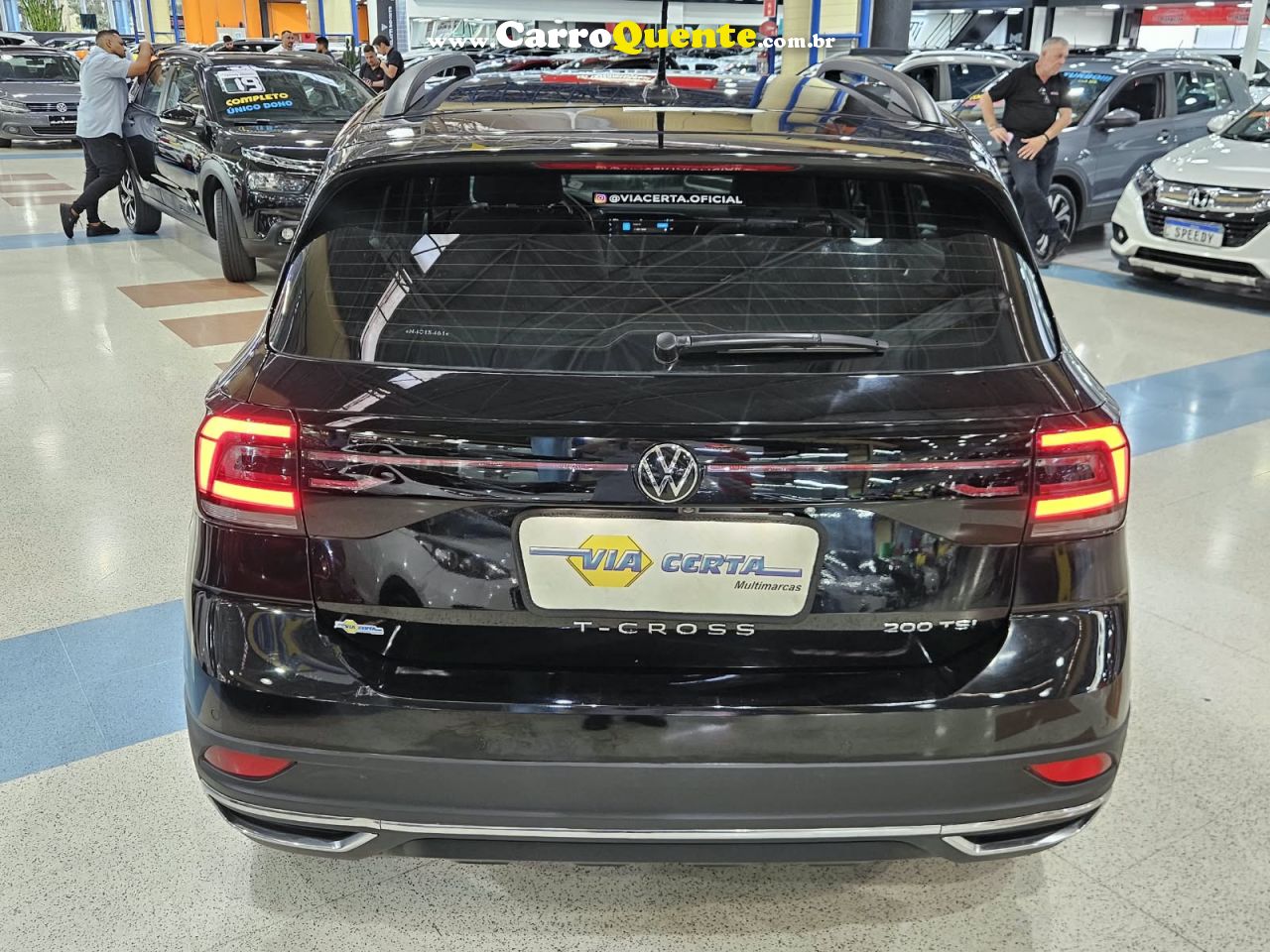 VOLKSWAGEN T-CROSS 1.0 200 TSI TOTAL FLEX COMFORTLINE  * Painel TFT 2022 - Loja