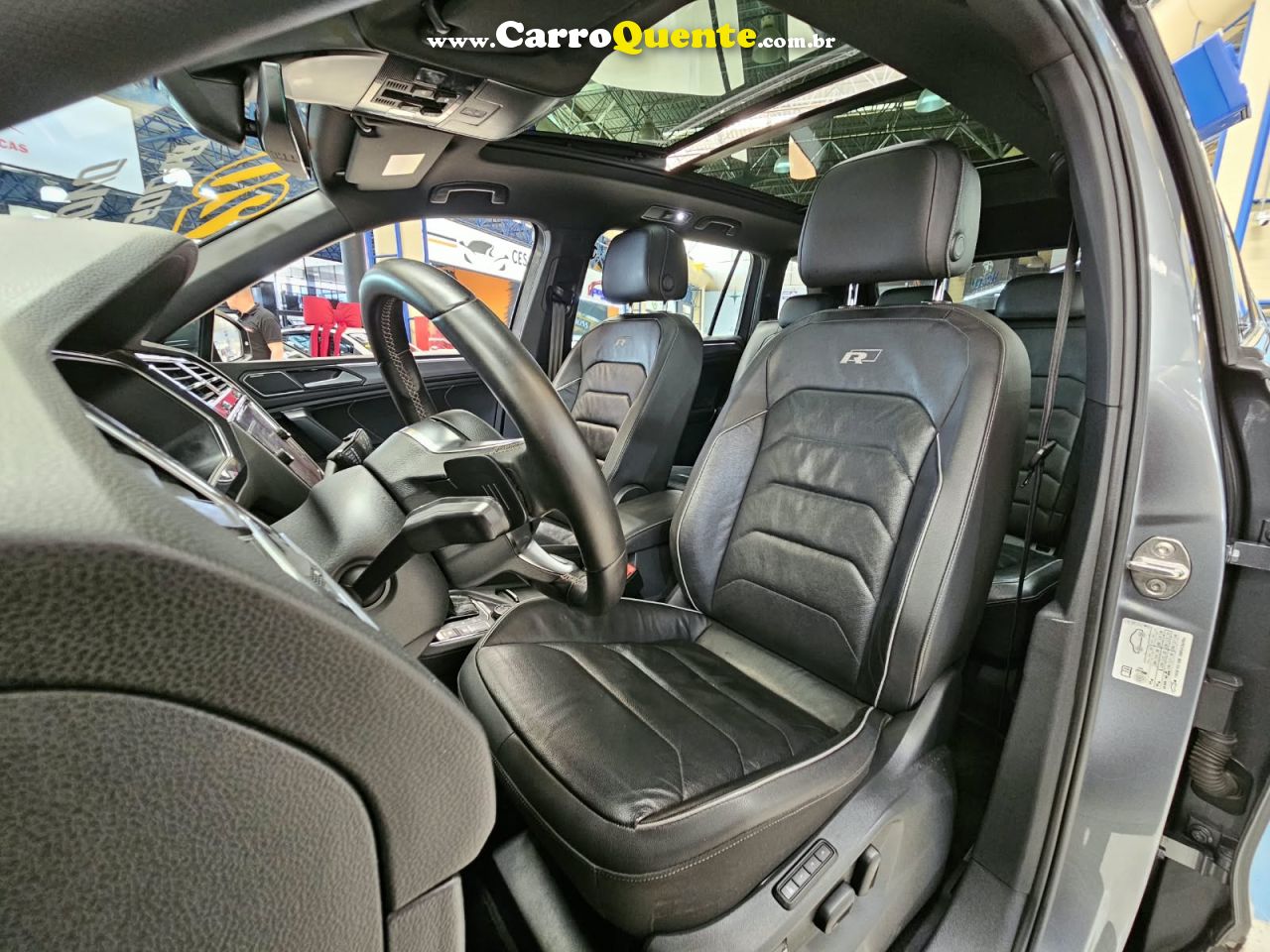 VOLKSWAGEN TIGUAN 2.0 350 TSI 7 LUGARES R-LINE 4x4 * C/ Teto Solar 2020 - Loja