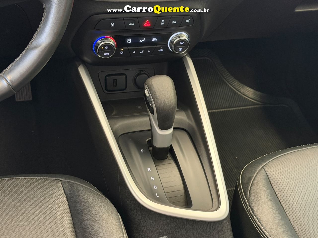 CHEVROLET   ONIX SED. PLUS PREM. 1.0 12V TB FLEX AUT   PRATA 2025 1.0 FLEX - Loja