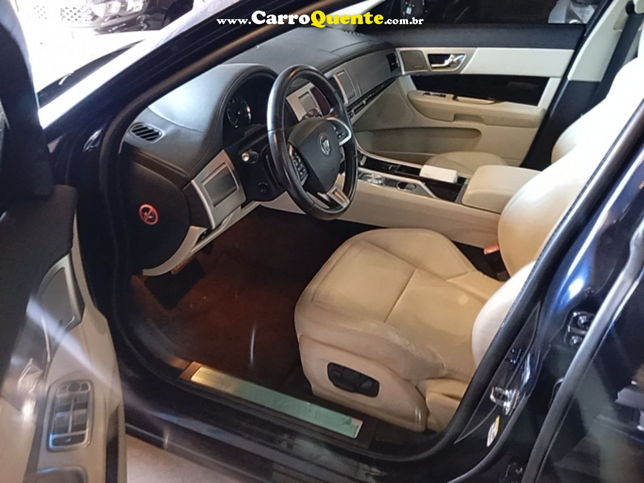 JAGUAR   XF 2.0 PLUXURY   AZUL 2015 2.0 GASOLINA - Loja