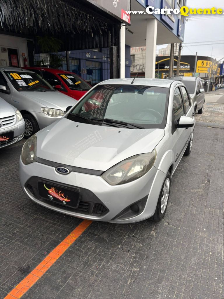 FORD   FIESTA 1.0 8V FLEXCLASS 1.0 8V FLEX 5P   PRATA 2012 1.0 FLEX - Loja