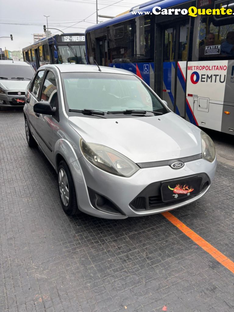 FORD   FIESTA 1.0 8V FLEXCLASS 1.0 8V FLEX 5P   PRATA 2012 1.0 FLEX - Loja
