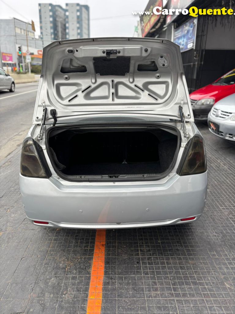 FORD   FIESTA 1.0 8V FLEXCLASS 1.0 8V FLEX 5P   PRATA 2012 1.0 FLEX - Loja