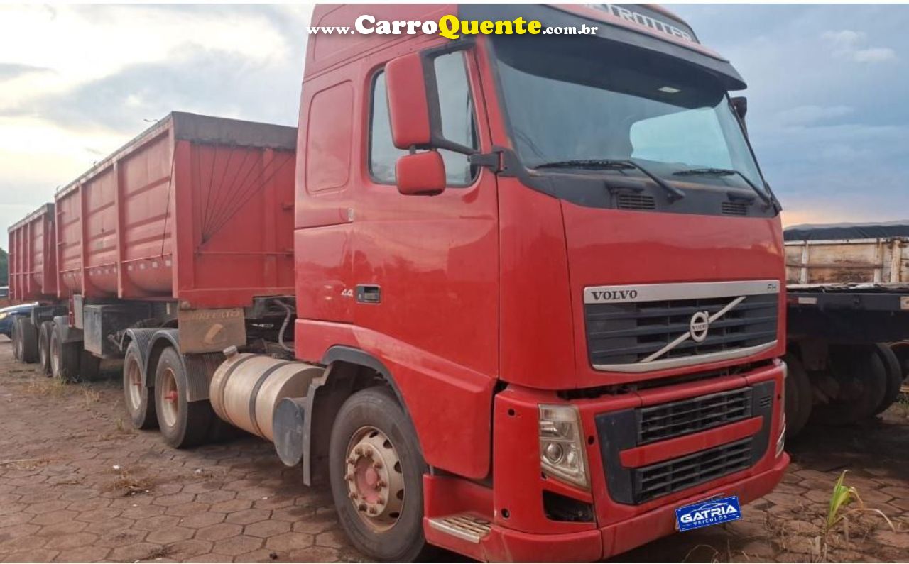 VOLVO    FH 440 6X2T   VERMELHO 2010 440 CV DIESEL - Loja