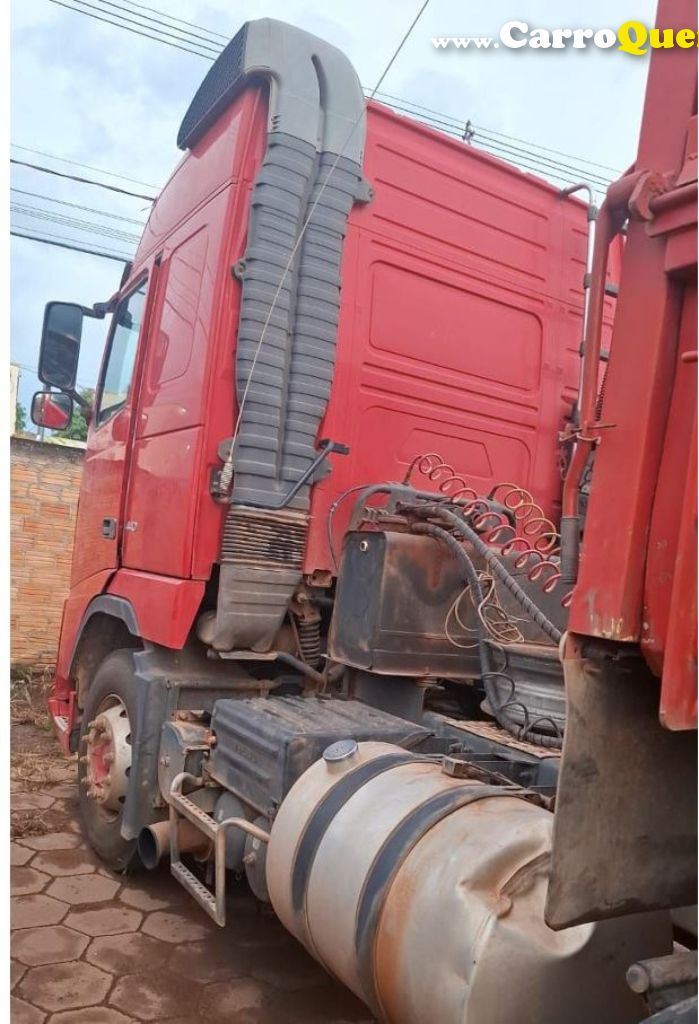 VOLVO    FH 440 6X2T   VERMELHO 2010 440 CV DIESEL - Loja