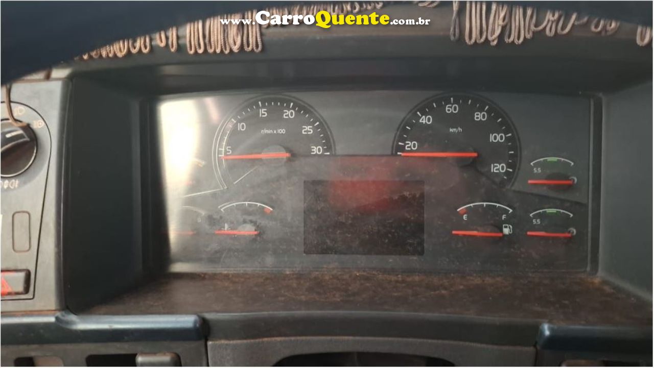 VOLVO    FH 440 6X2T   VERMELHO 2010 440 CV DIESEL - Loja