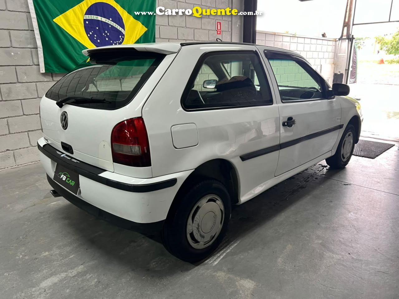 VOLKSWAGEN   GOL CITY 1.0 MI 8V 2P   PRATA 2004 1.0 GASOLINA - Loja