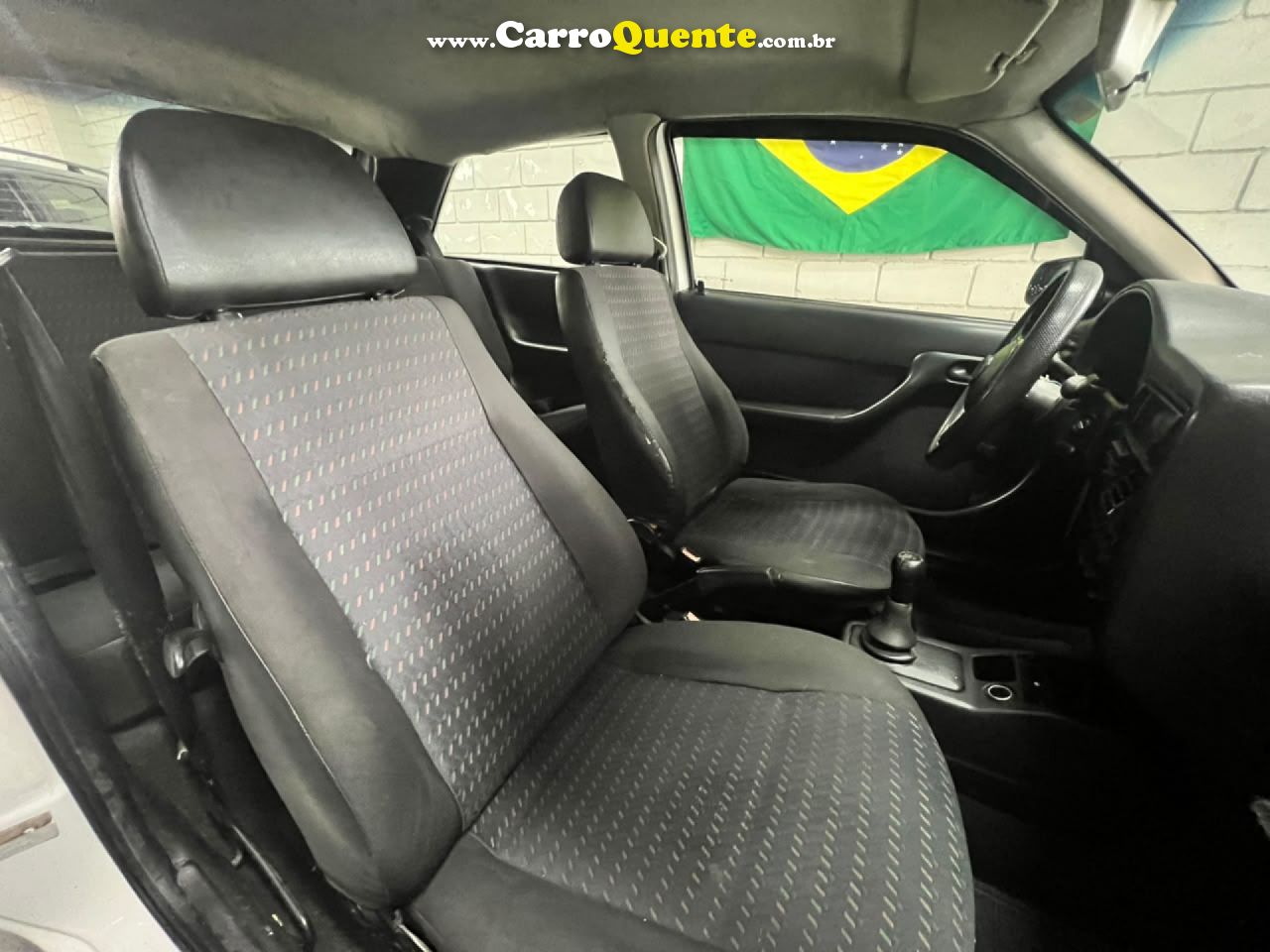 VOLKSWAGEN   GOL CITY 1.0 MI 8V 2P   PRATA 2004 1.0 GASOLINA - Loja