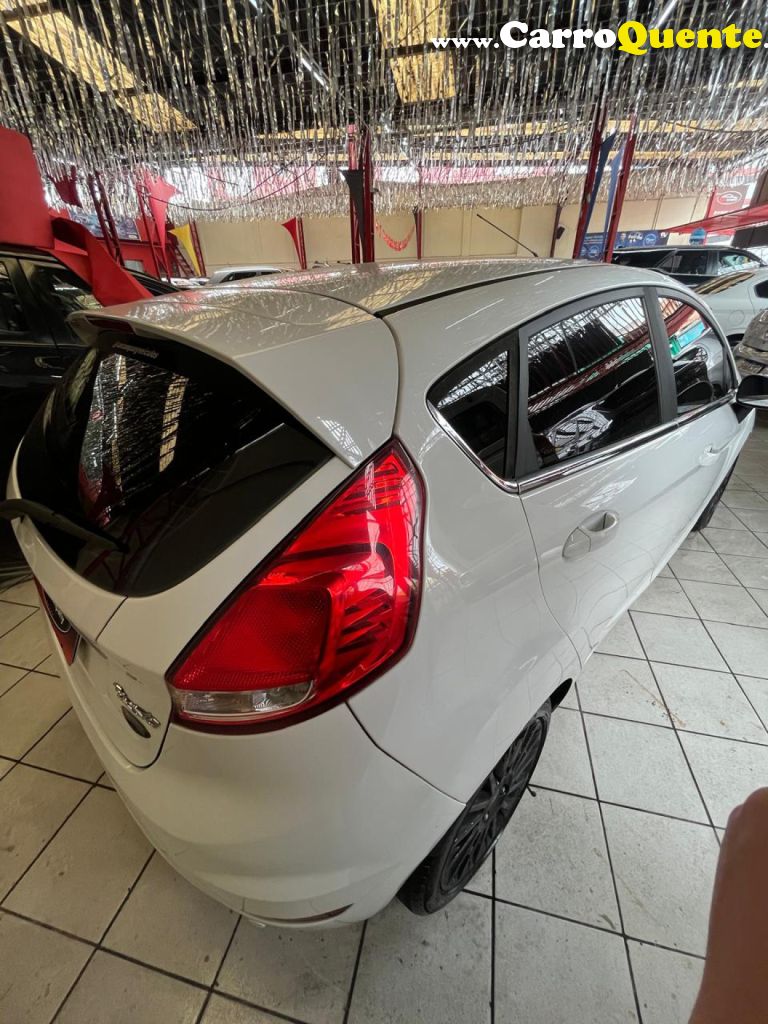 FORD   FIESTA 1.6 16V FLEX AUT. 5P   BRANCO 2014 1.6 FLEX - Loja