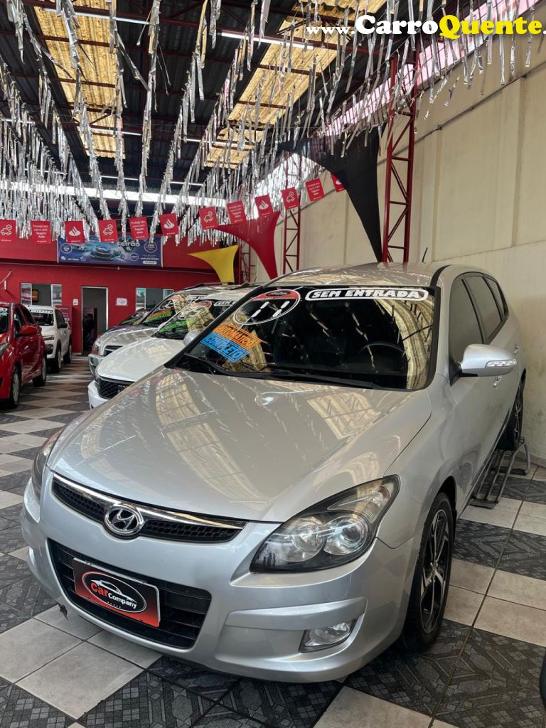 HYUNDAI   I30CW 2.0 16V 145CV AUT. 5P   PRATA 2011 2.0 GASOLINA - Loja