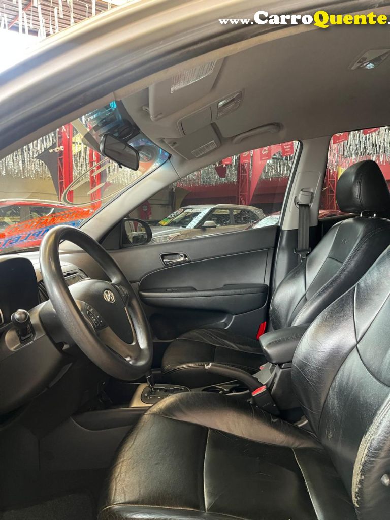 HYUNDAI   I30CW 2.0 16V 145CV AUT. 5P   PRATA 2011 2.0 GASOLINA - Loja