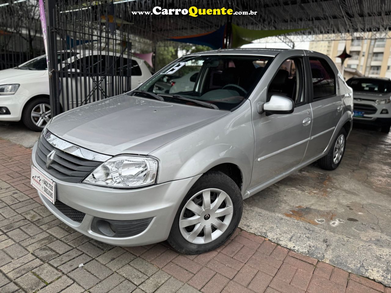 RENAULT   LOGAN EXPRES.EXP. UP HI-FLEX 1.0 16V 4P   PRATA 2013 1.0 FLEX - Loja