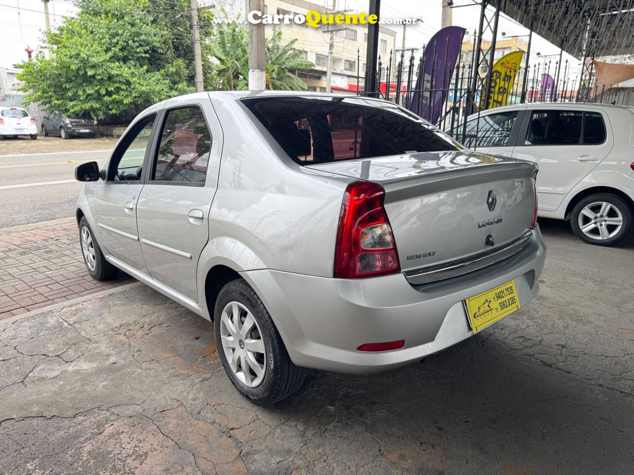 RENAULT   LOGAN EXPRES.EXP. UP HI-FLEX 1.0 16V 4P   PRATA 2013 1.0 FLEX - Loja