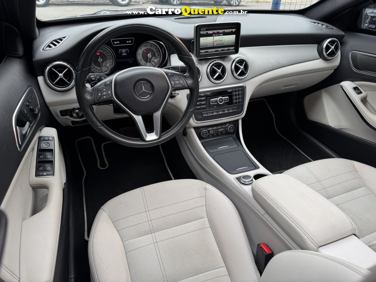MERCEDES-BENZ   GLA 200 VISION 1.61.6 TB 16V FLEX AUT.   CINZA 2015 1.6 T FLEX - Loja