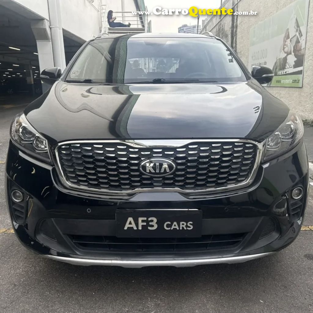 KIA   SORENTO 2.4 16V 4X2 AUT.   PRETO 2019 2.4 FLEX - Loja