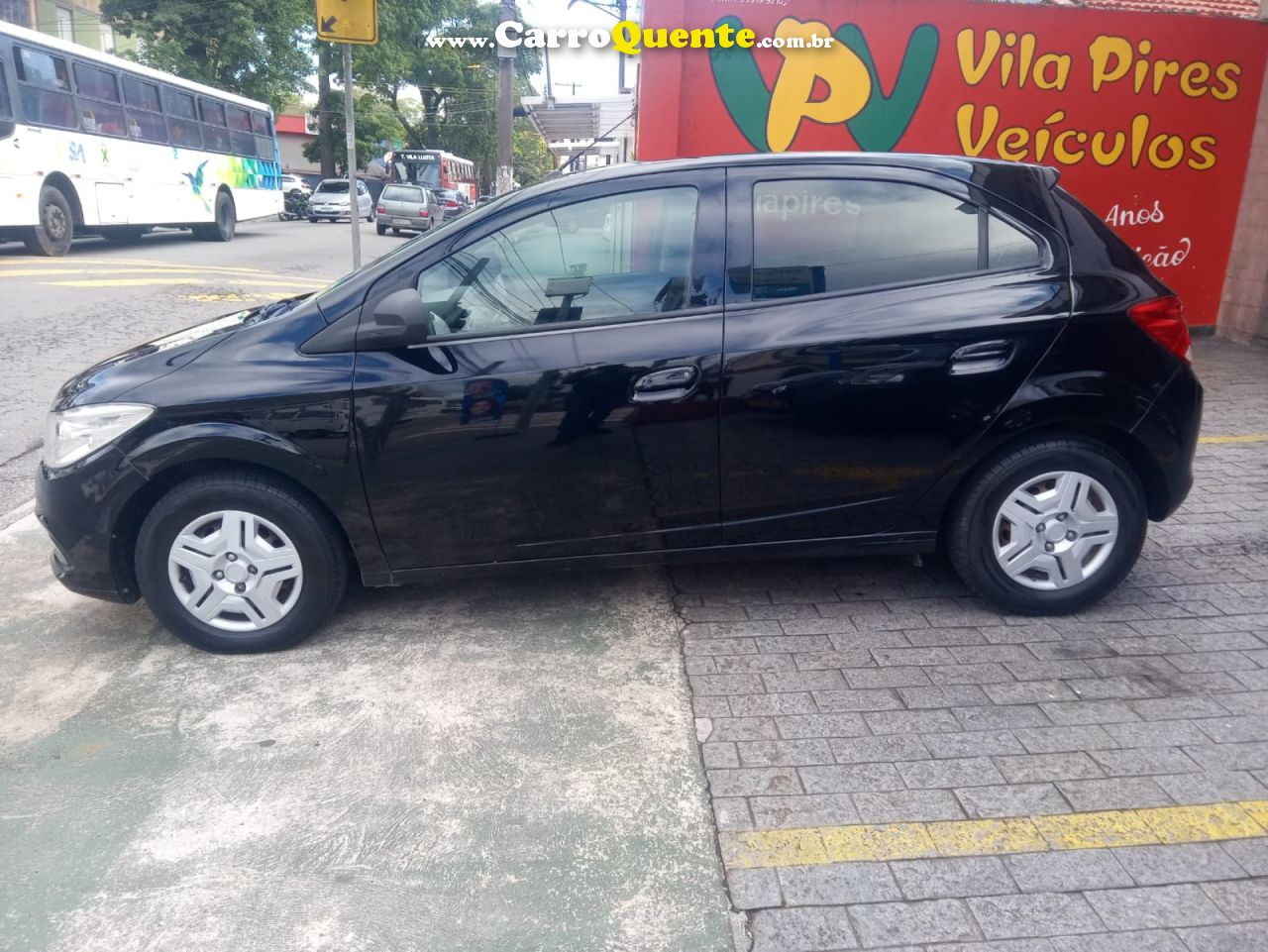 CHEVROLET   ONIX HATCH LT 1.0 8V FLEXPOWER 5P MEC.   PRETO 2015 1.0 FLEX - Loja