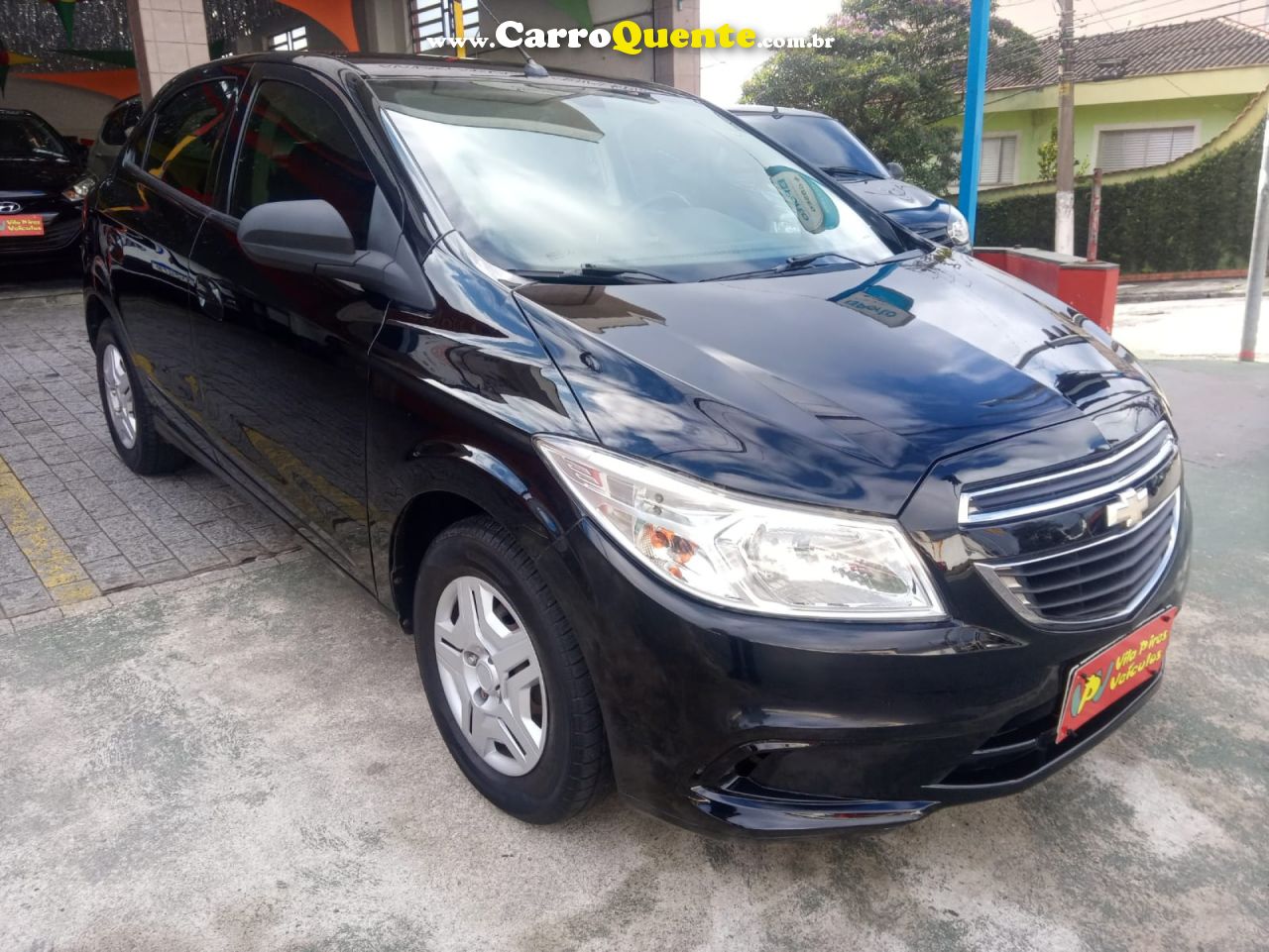CHEVROLET   ONIX HATCH LT 1.0 8V FLEXPOWER 5P MEC.   PRETO 2015 1.0 FLEX - Loja
