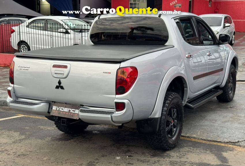 Mitsubishi L200 TRITON 3.2 HPE 4X4 CD 16V TURBO INTERCOOLER DIESEL 4P AUTOMÁTICO - Loja