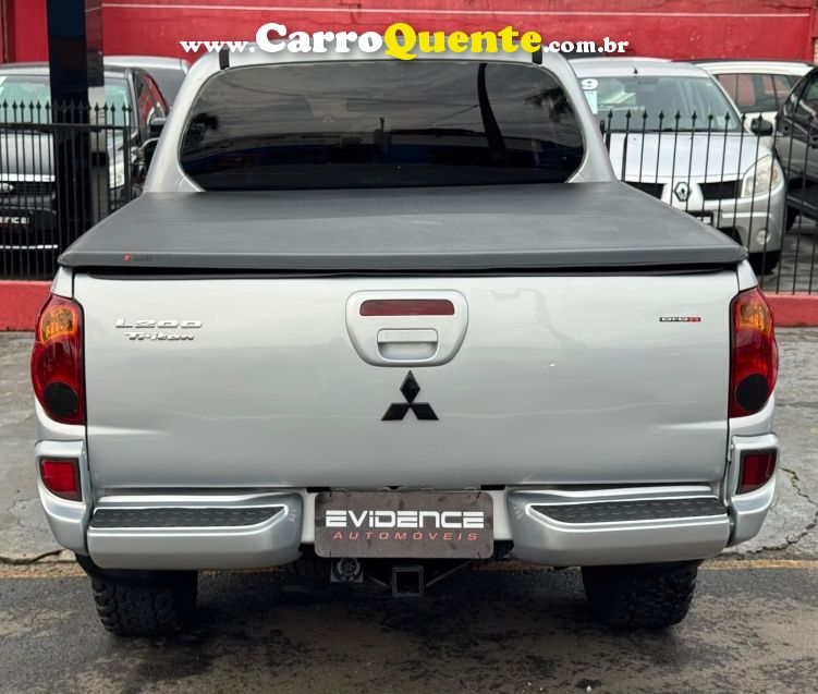 Mitsubishi L200 TRITON 3.2 HPE 4X4 CD 16V TURBO INTERCOOLER DIESEL 4P AUTOMÁTICO - Loja