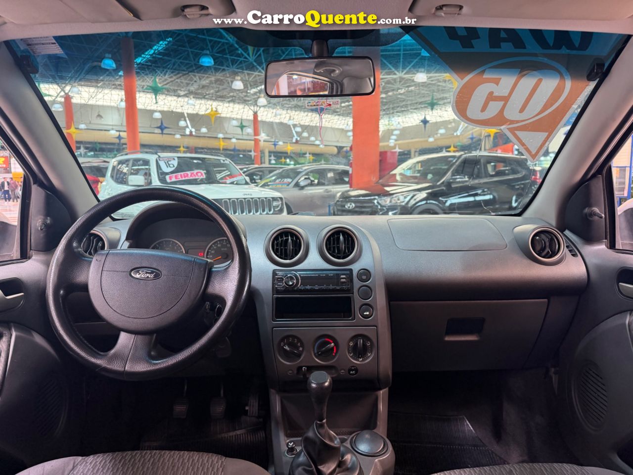 FORD FIESTA 1.6 MPI SEDAN 8V 2005 - Loja