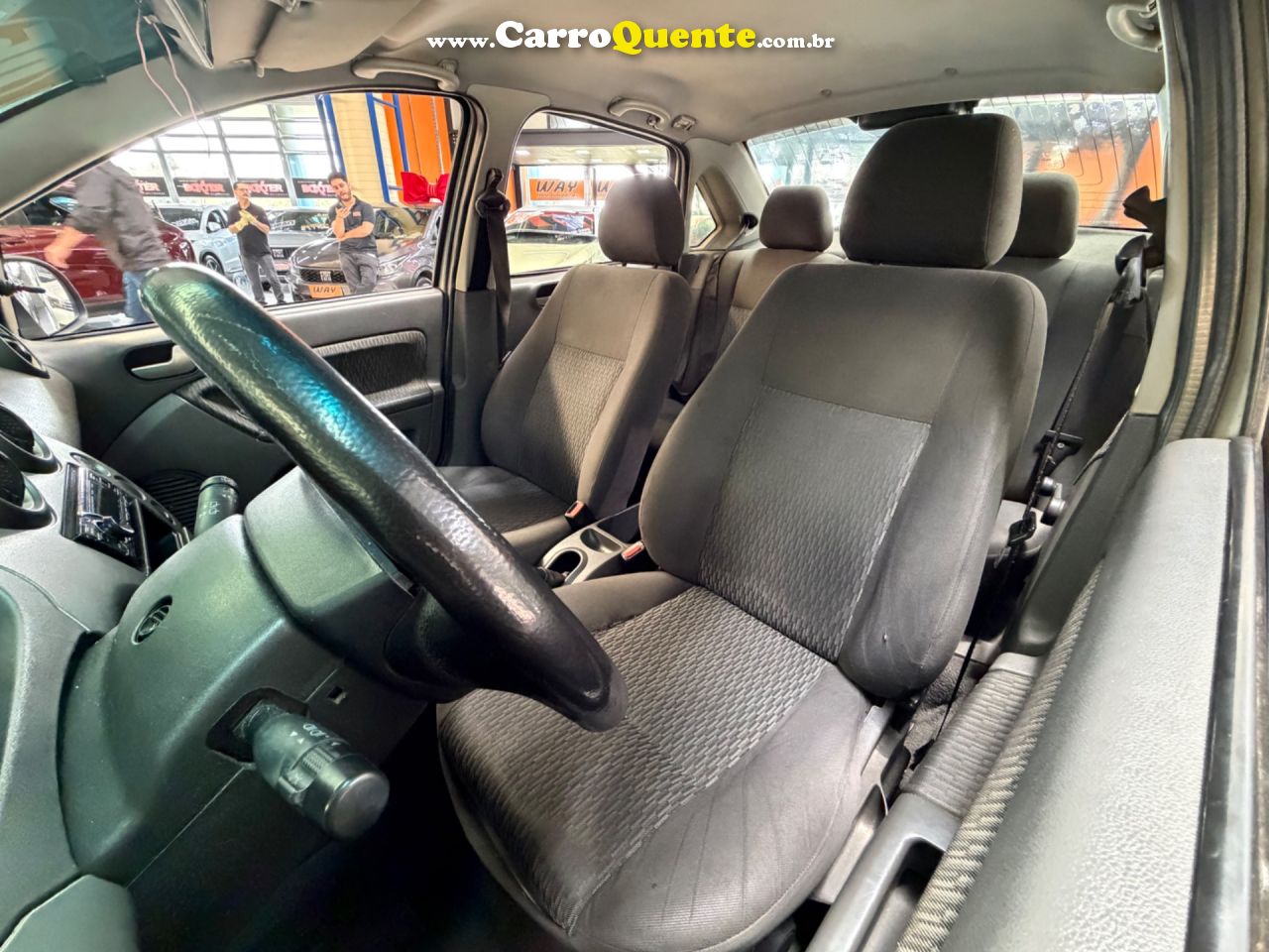 FORD FIESTA 1.6 MPI SEDAN 8V 2005 - Loja
