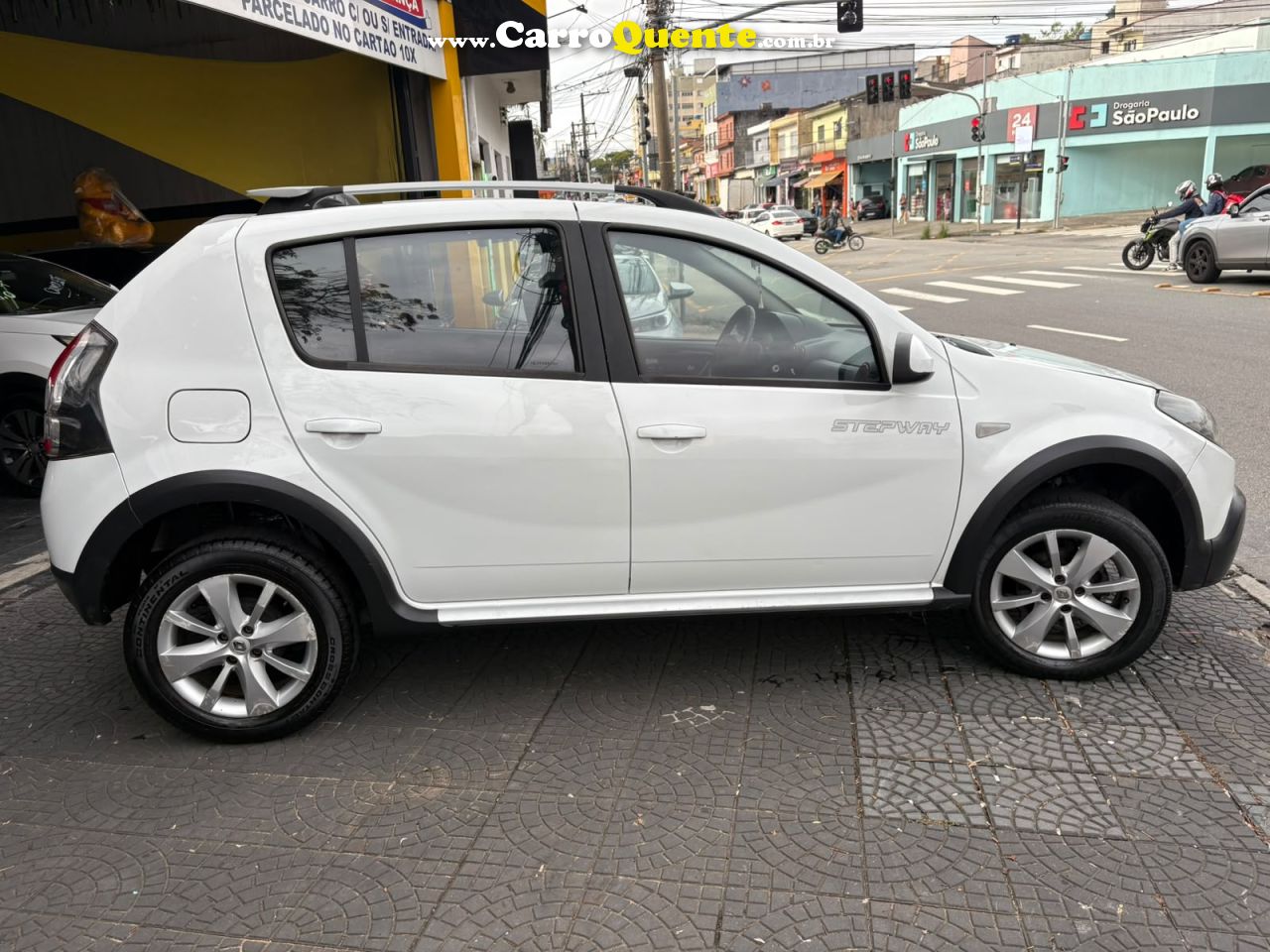 RENAULT SANDERO 1.6 STEPWAY 16V 2014 - Loja
