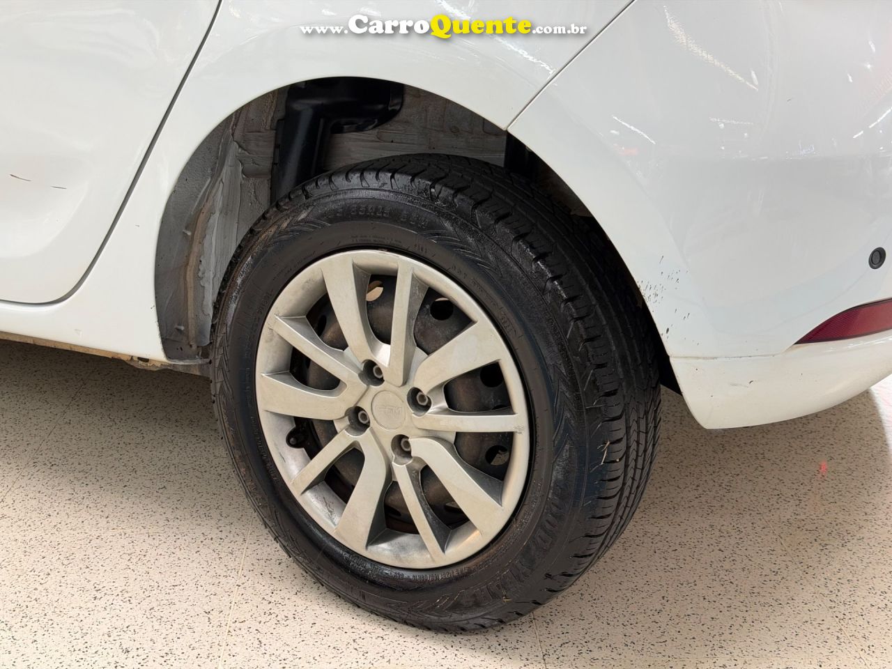 RENAULT SANDERO 1.6 EXPRESSION 8V 2016 - Loja