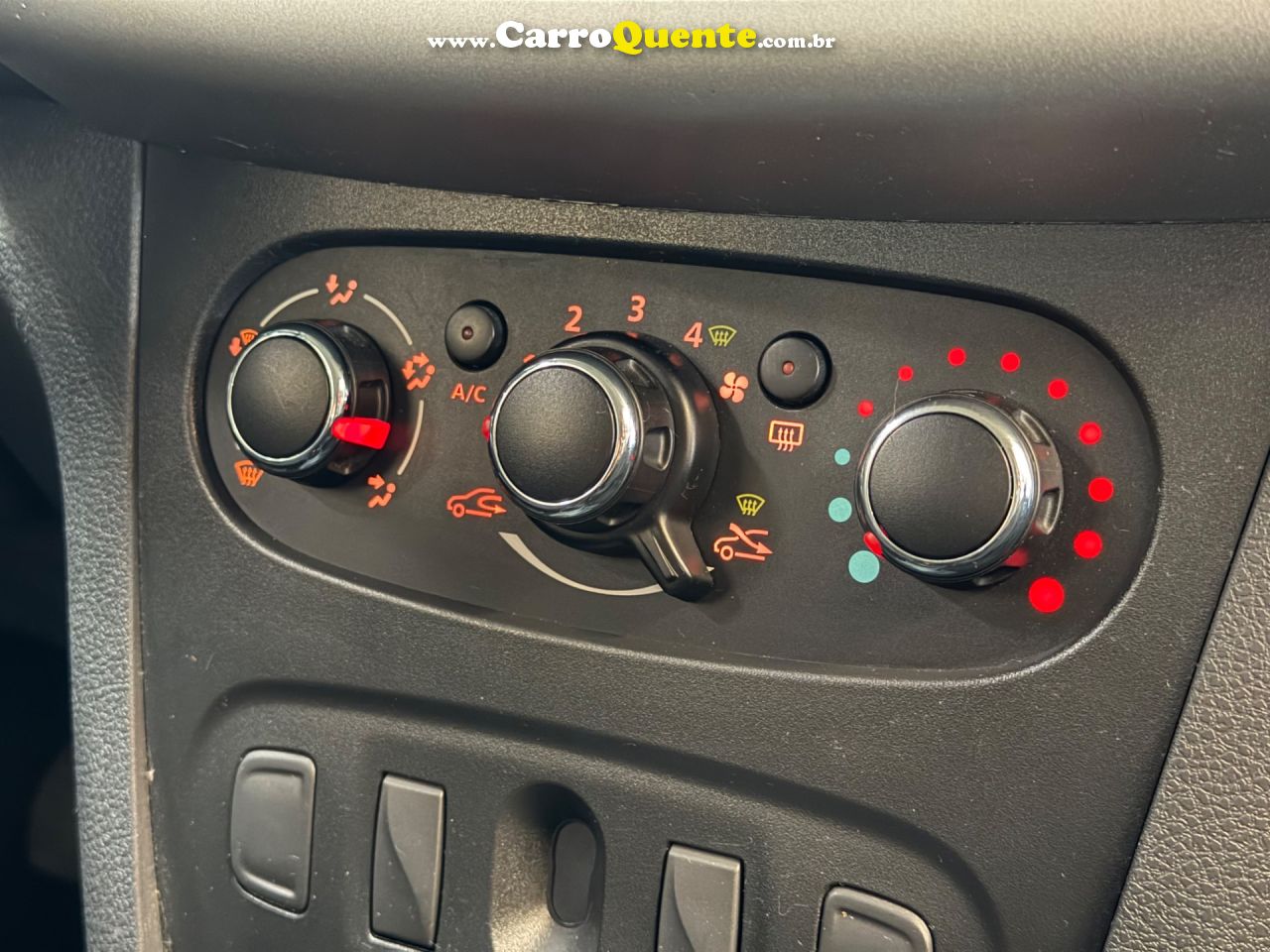 RENAULT SANDERO 1.6 EXPRESSION 8V 2016 - Loja