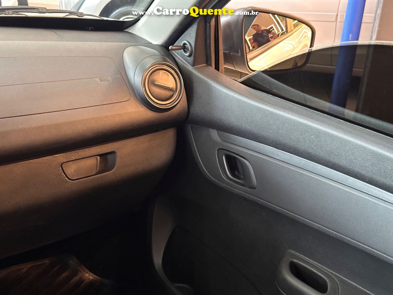 RENAULT KWID 1.0 12V SCE ZEN 2024 - Loja