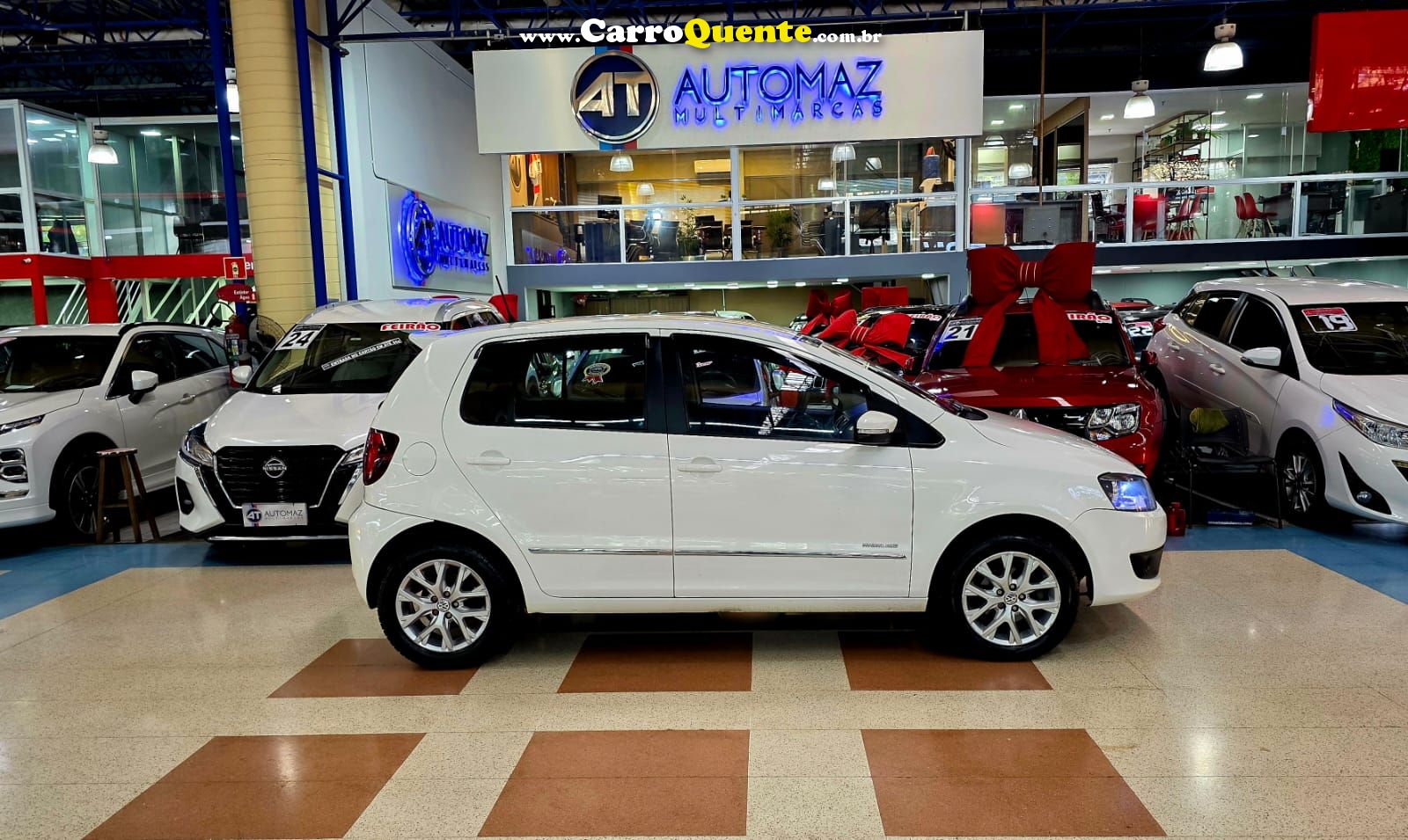 VOLKSWAGEN FOX 1.6 MI HIGHLINE 8V 2014 - Loja
