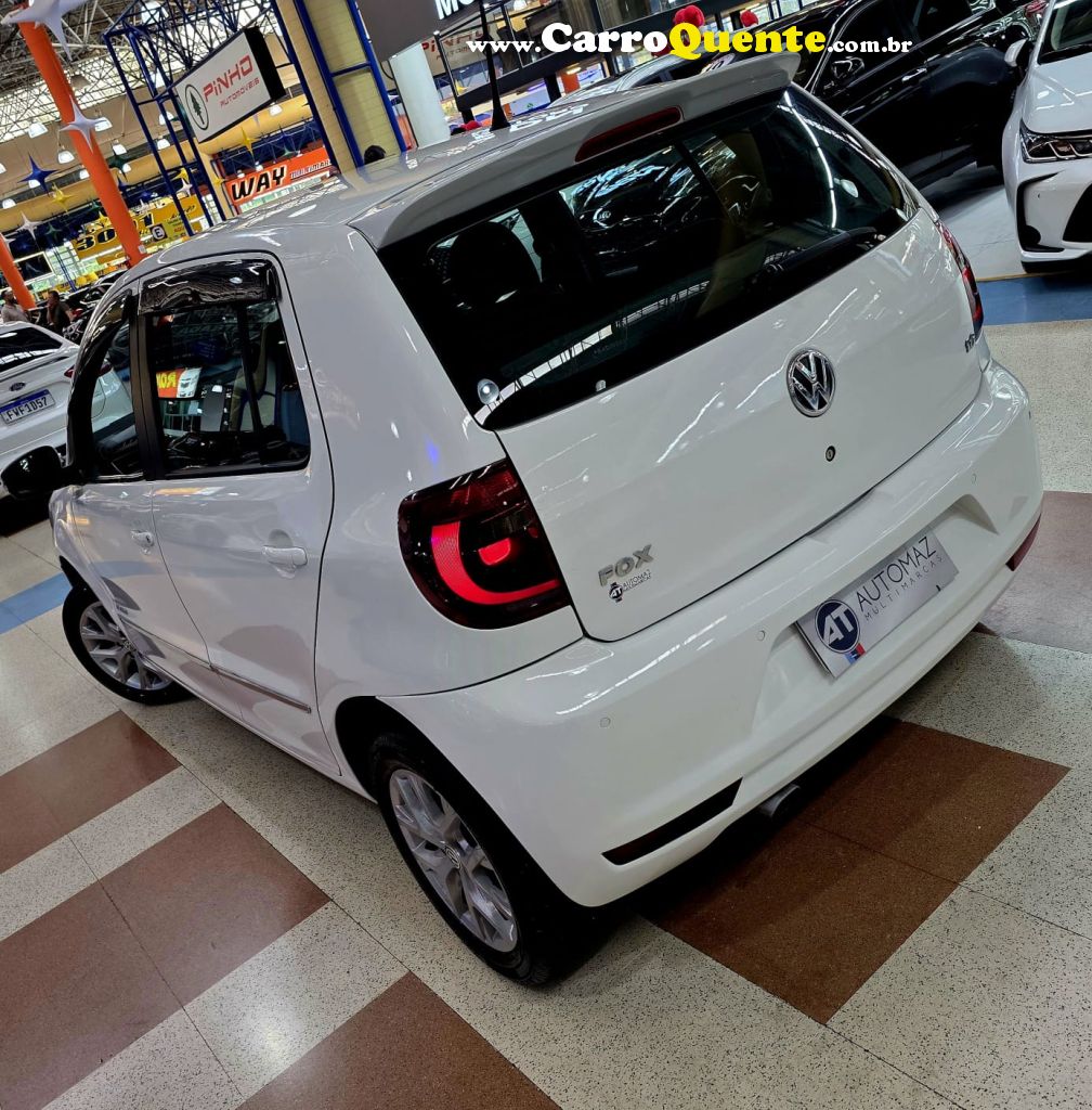 VOLKSWAGEN FOX 1.6 MI HIGHLINE 8V 2014 - Loja