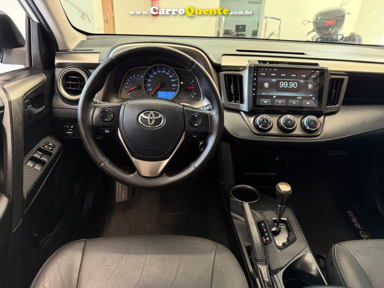 TOYOTA   RAV4 2.0 4X2 16V AUT.   BRANCO 2014 2.0 GASOLINA - Loja