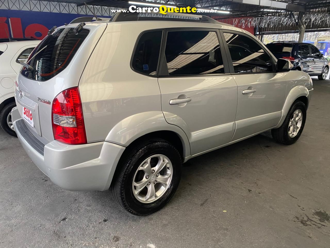 HYUNDAI   TUCSON 2.0 16V AUT.   PRATA 2010 2.0 GASOLINA - Loja