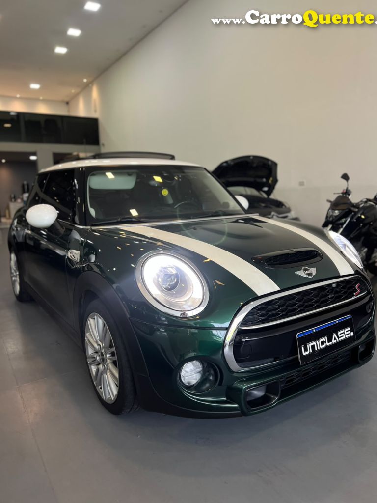 MINI   COOPER S 2.0 TURBO 16V 3P AUT.   VERDE 2015 2.0 GASOLINA - Loja