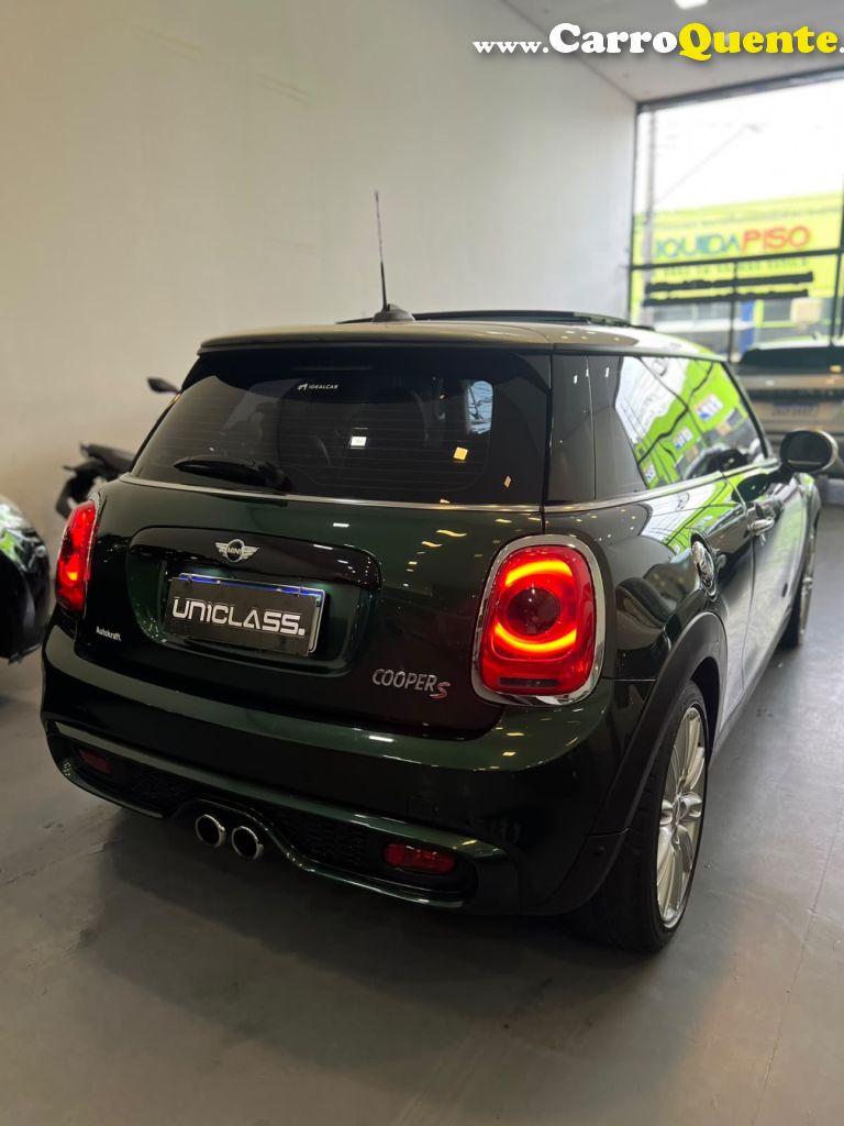 MINI   COOPER S 2.0 TURBO 16V 3P AUT.   VERDE 2015 2.0 GASOLINA - Loja