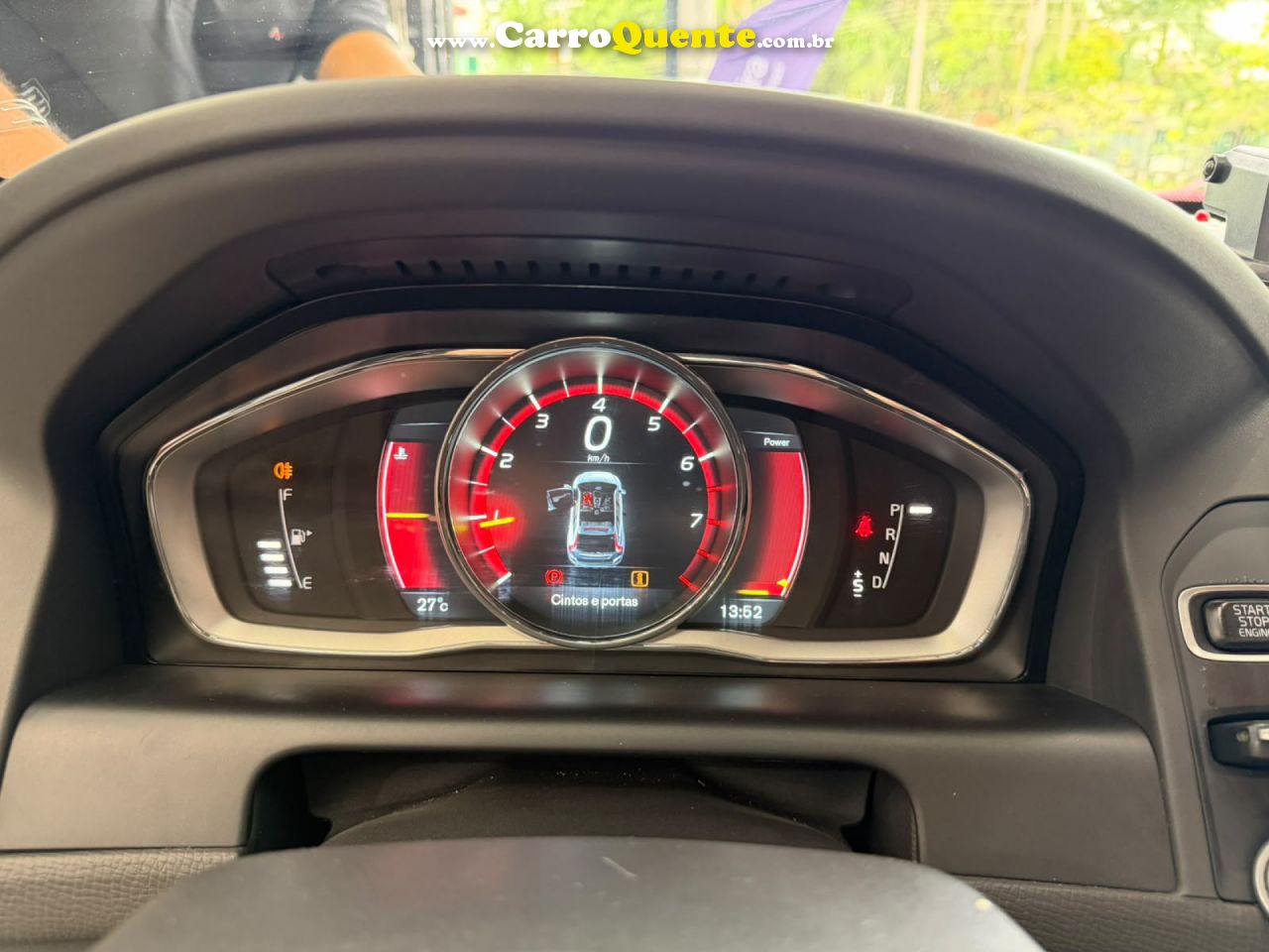 VOLVO   VOLVO XC 60 R DESIGN   PRATA 2015 2.0 GASOLINA - Loja