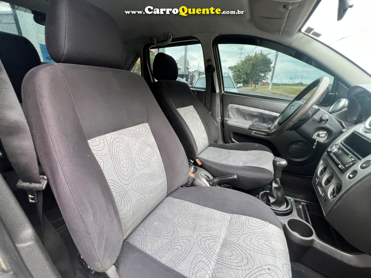 FORD   FIESTA SED. 1.6 8V FLEX 4P   PRATA 2008 1.6 FLEX - Loja