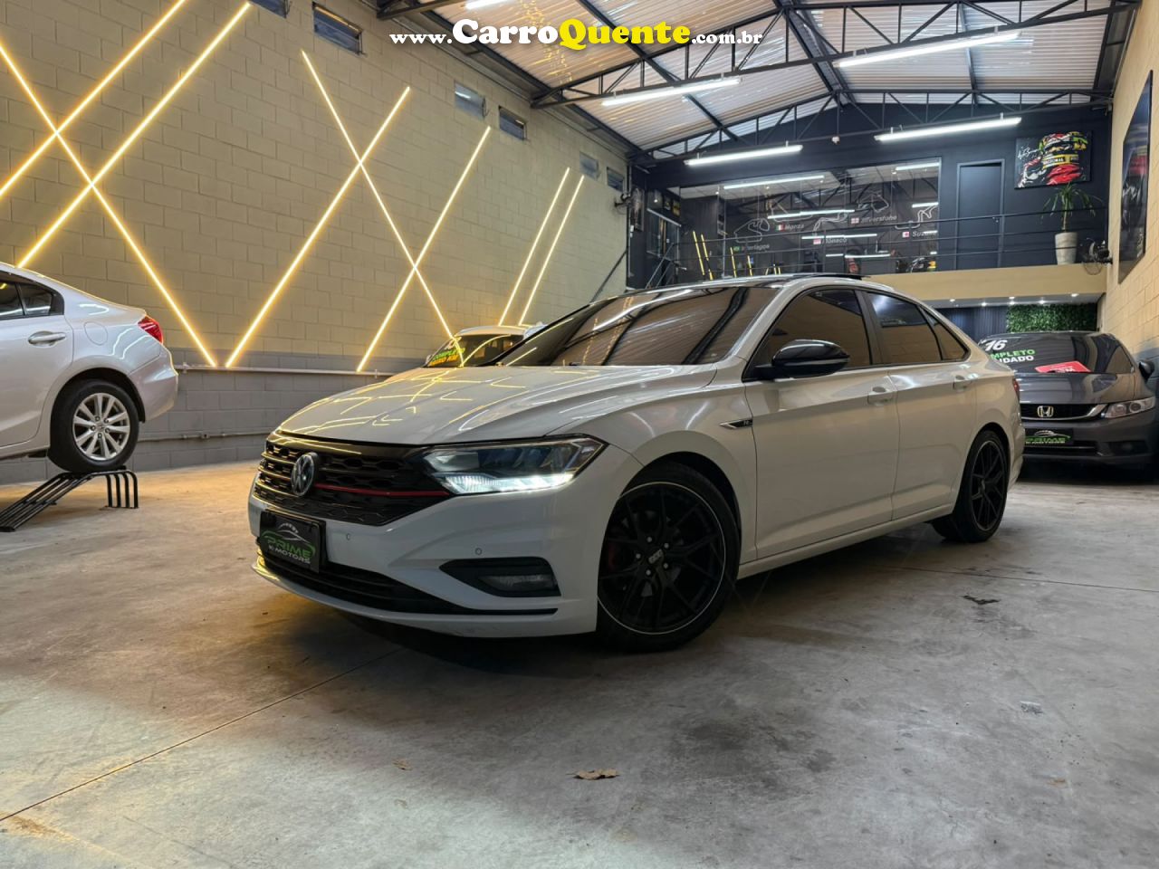 VOLKSWAGEN   JETTA R-LINE 250 TSI 1.4 FLEX 16V AUT.   BRANCO 2018 1.4 FLEX - Loja