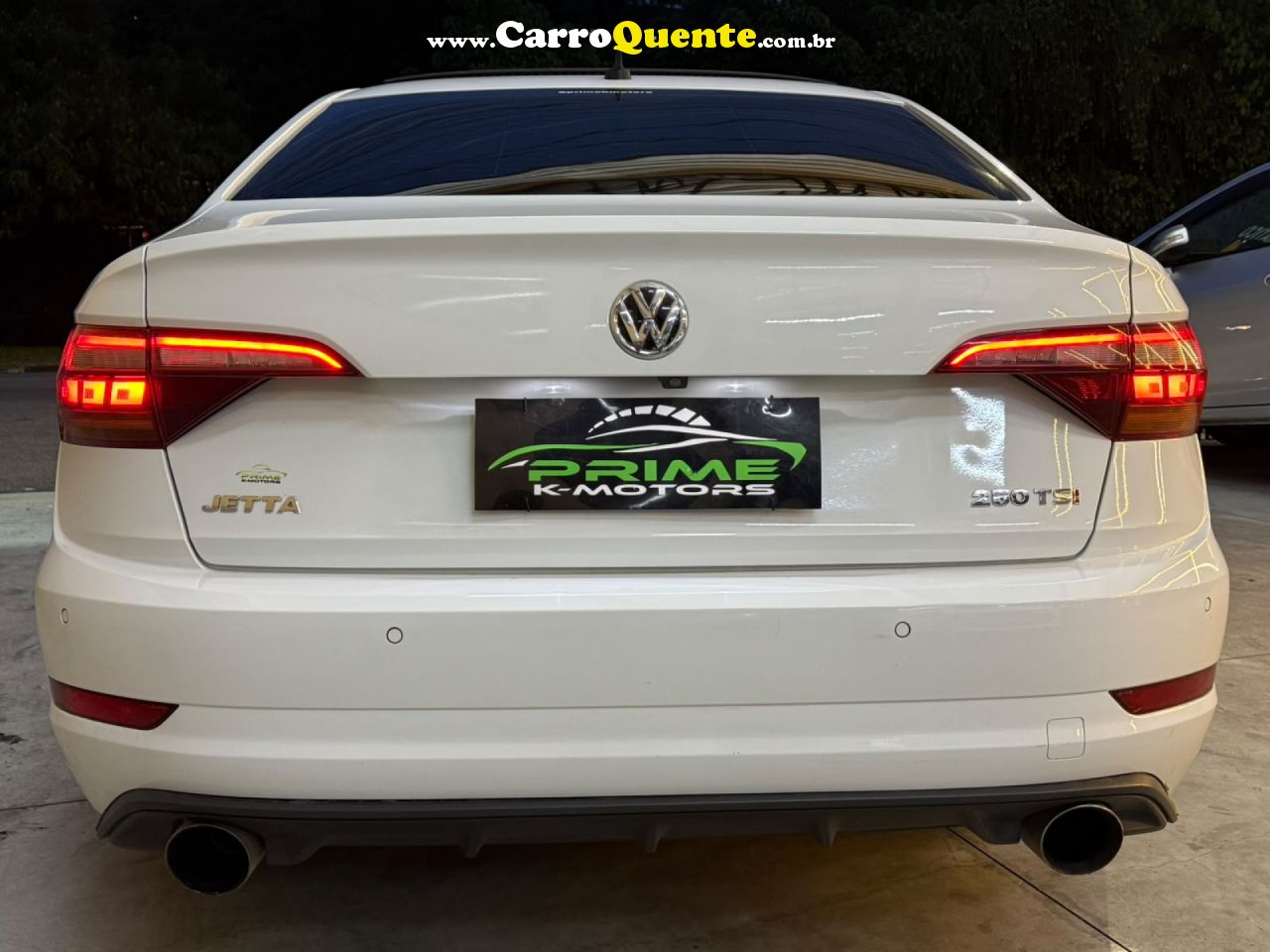 VOLKSWAGEN   JETTA R-LINE 250 TSI 1.4 FLEX 16V AUT.   BRANCO 2018 1.4 FLEX - Loja