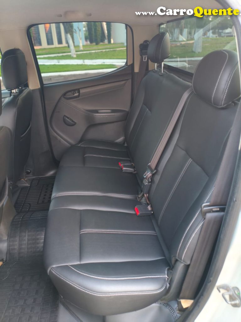 CHEVROLET   S10 PICK-UP LT 2.4 F.POWER 4X2 CD   BRANCO 2013 2.4 FLEX - Loja