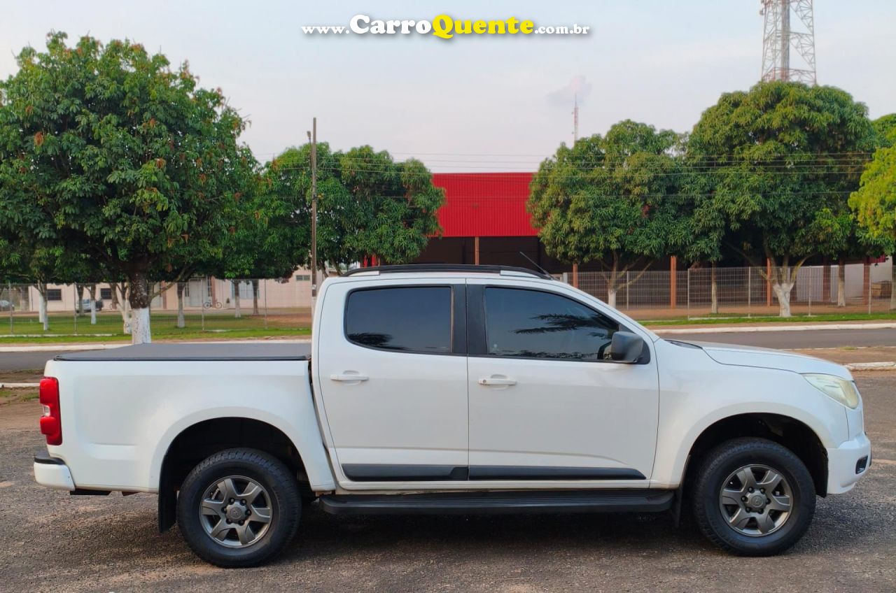 CHEVROLET   S10 PICK-UP LT 2.4 F.POWER 4X2 CD   BRANCO 2013 2.4 FLEX - Loja