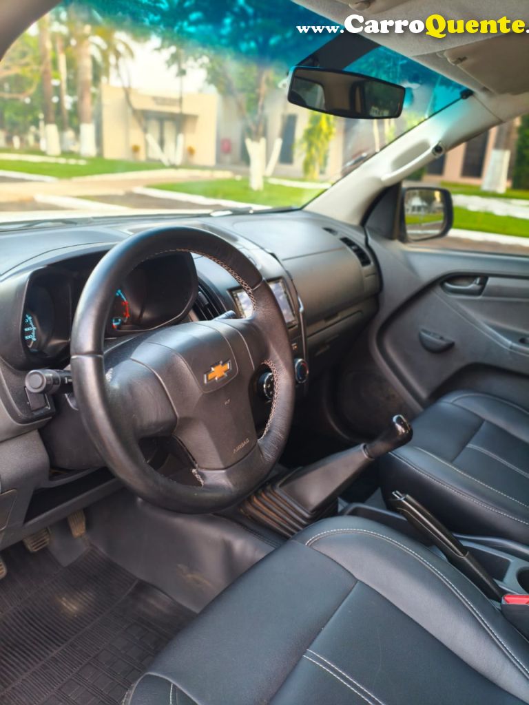 CHEVROLET   S10 PICK-UP LT 2.4 F.POWER 4X2 CD   BRANCO 2013 2.4 FLEX - Loja