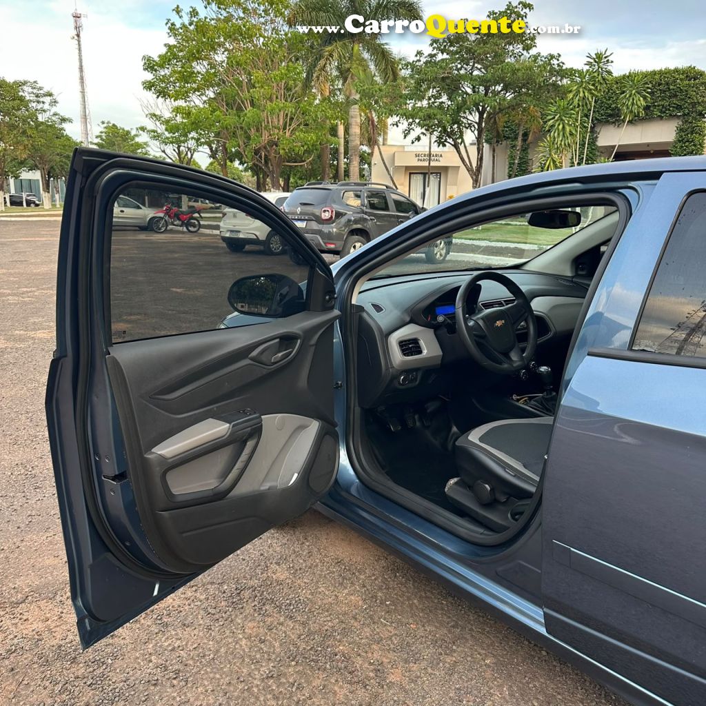 CHEVROLET   ONIX HATCH LS 1.0 8V FLEXPOWER 5P MEC.   AZUL 2015 1.0 FLEX - Loja