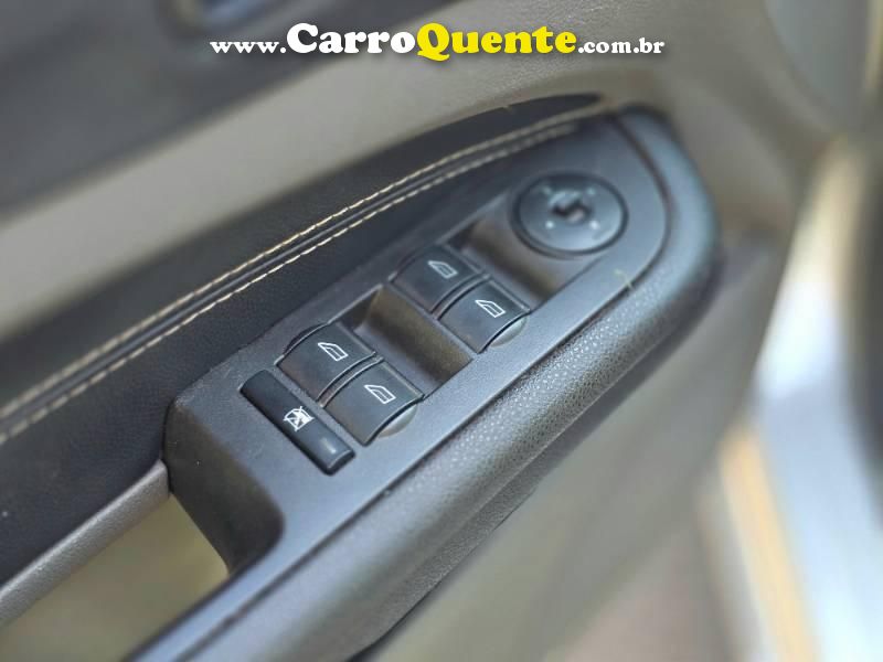 Focus 1.6 SE Flex 16V 5p 2013/2012 Ford - Loja
