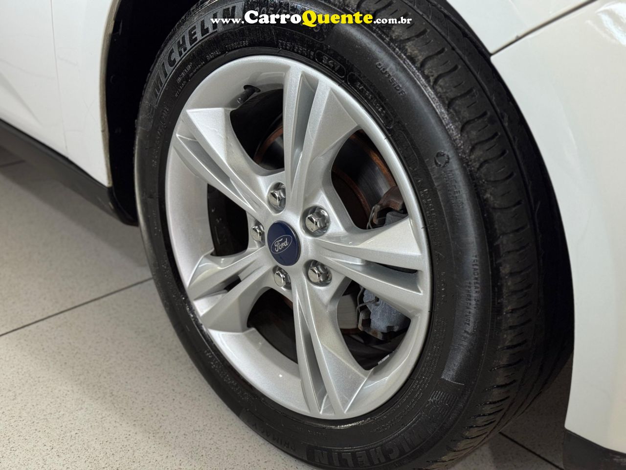 FORD FOCUS 2.0 S SEDAN 16V AUTO 2014 - Loja