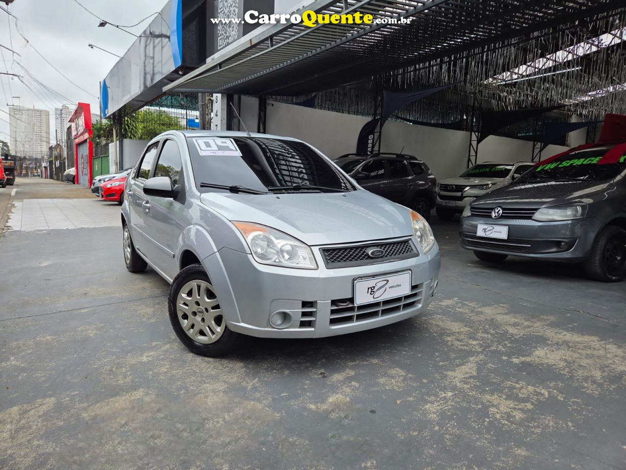 FORD FIESTA 1.6 MPI CLASS SEDAN 8V 2009 - Loja