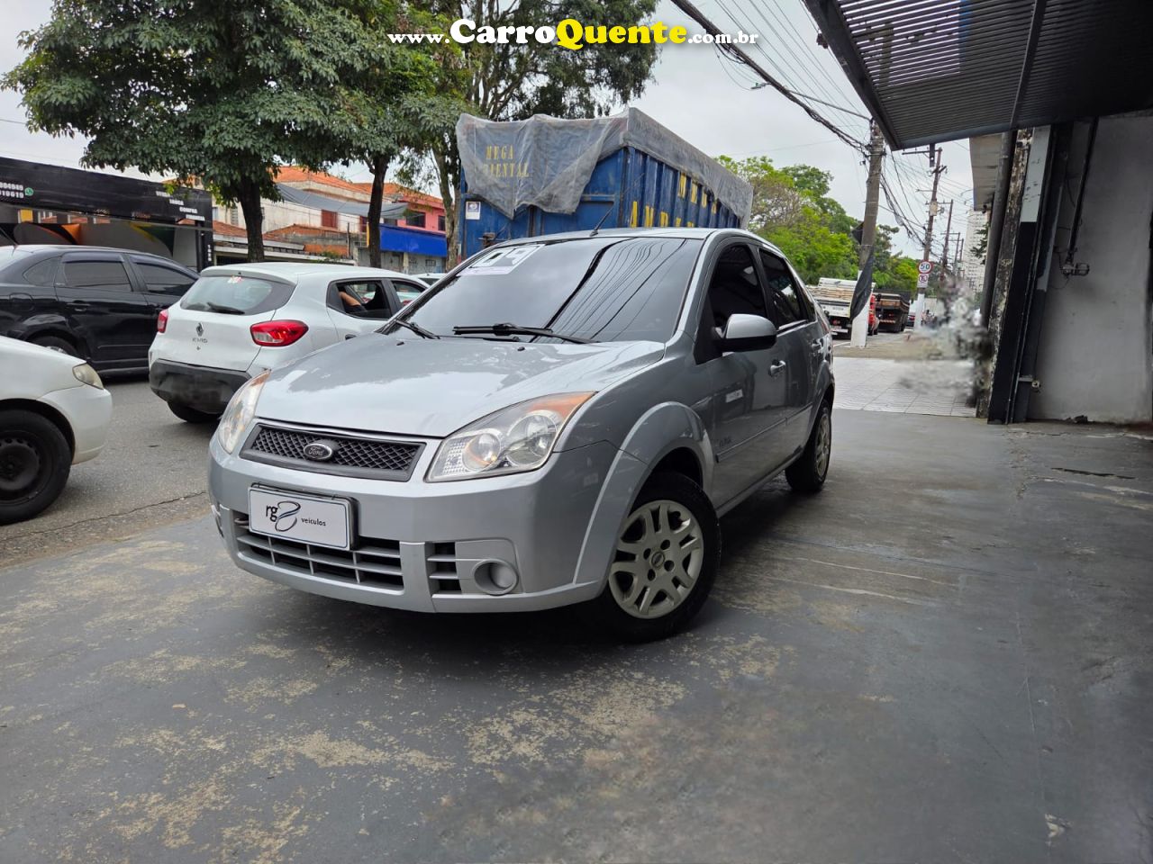 FORD FIESTA 1.6 MPI CLASS SEDAN 8V 2009 - Loja
