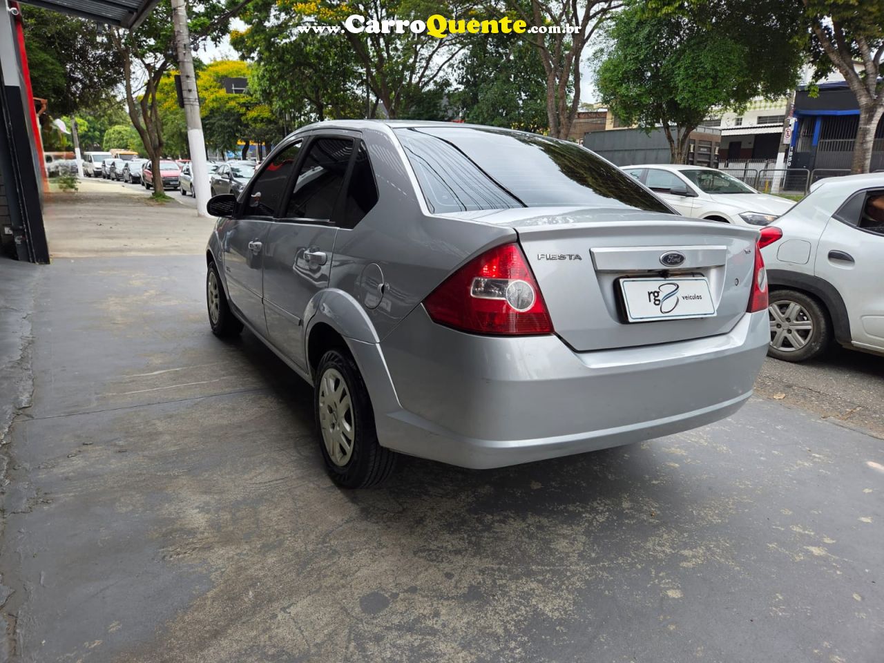 FORD FIESTA 1.6 MPI CLASS SEDAN 8V 2009 - Loja