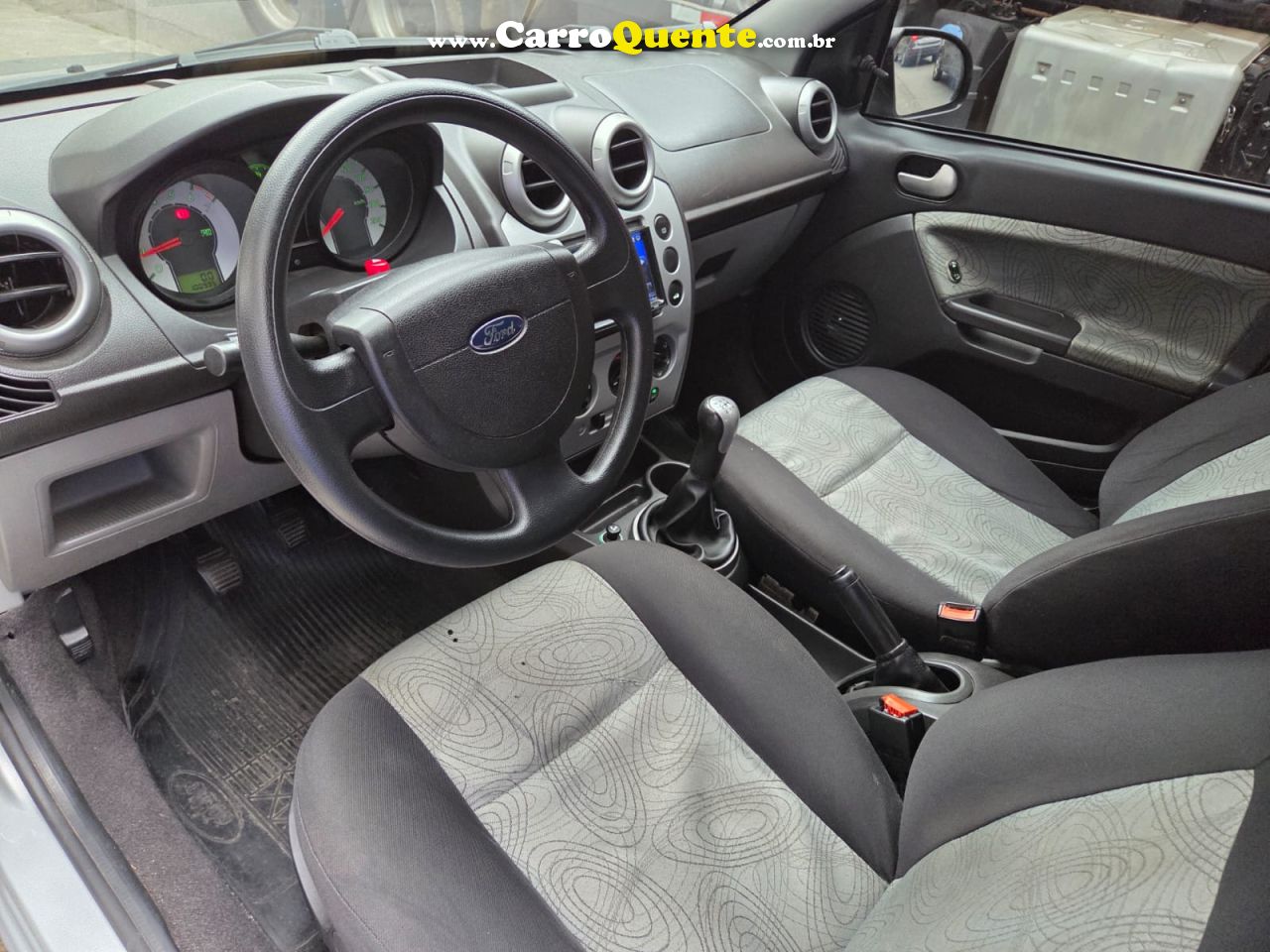 FORD FIESTA 1.6 MPI CLASS SEDAN 8V 2009 - Loja
